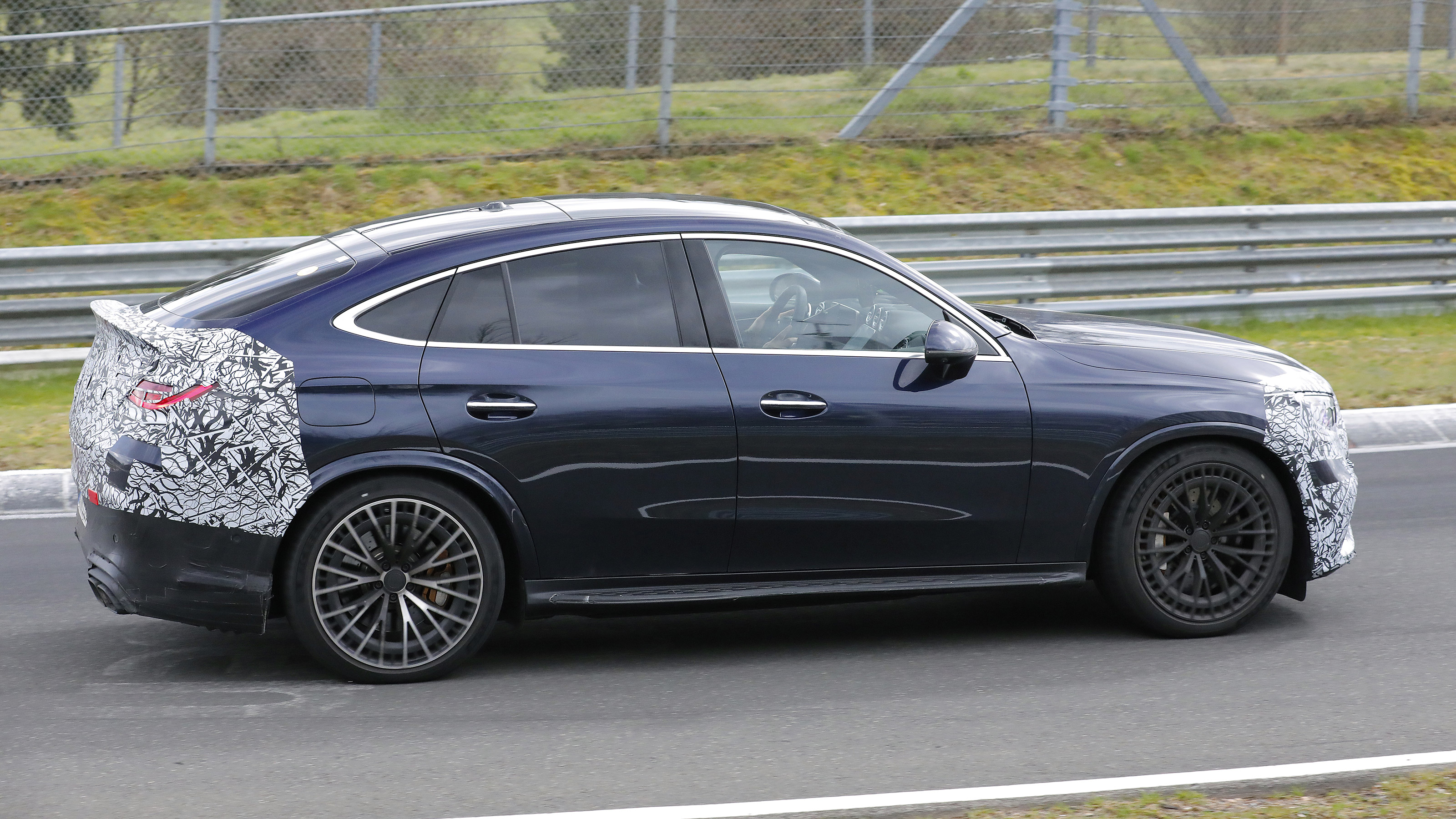 Mercedes-AMG GLC 63 spyshot 4