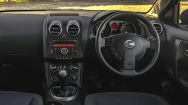 Nissan Qashqai Mk1 - dash