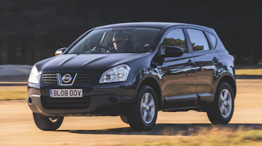 Nissan Qashqai Mk1 - front cornering