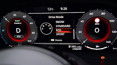 Nissan X-Trail - dashboard screen