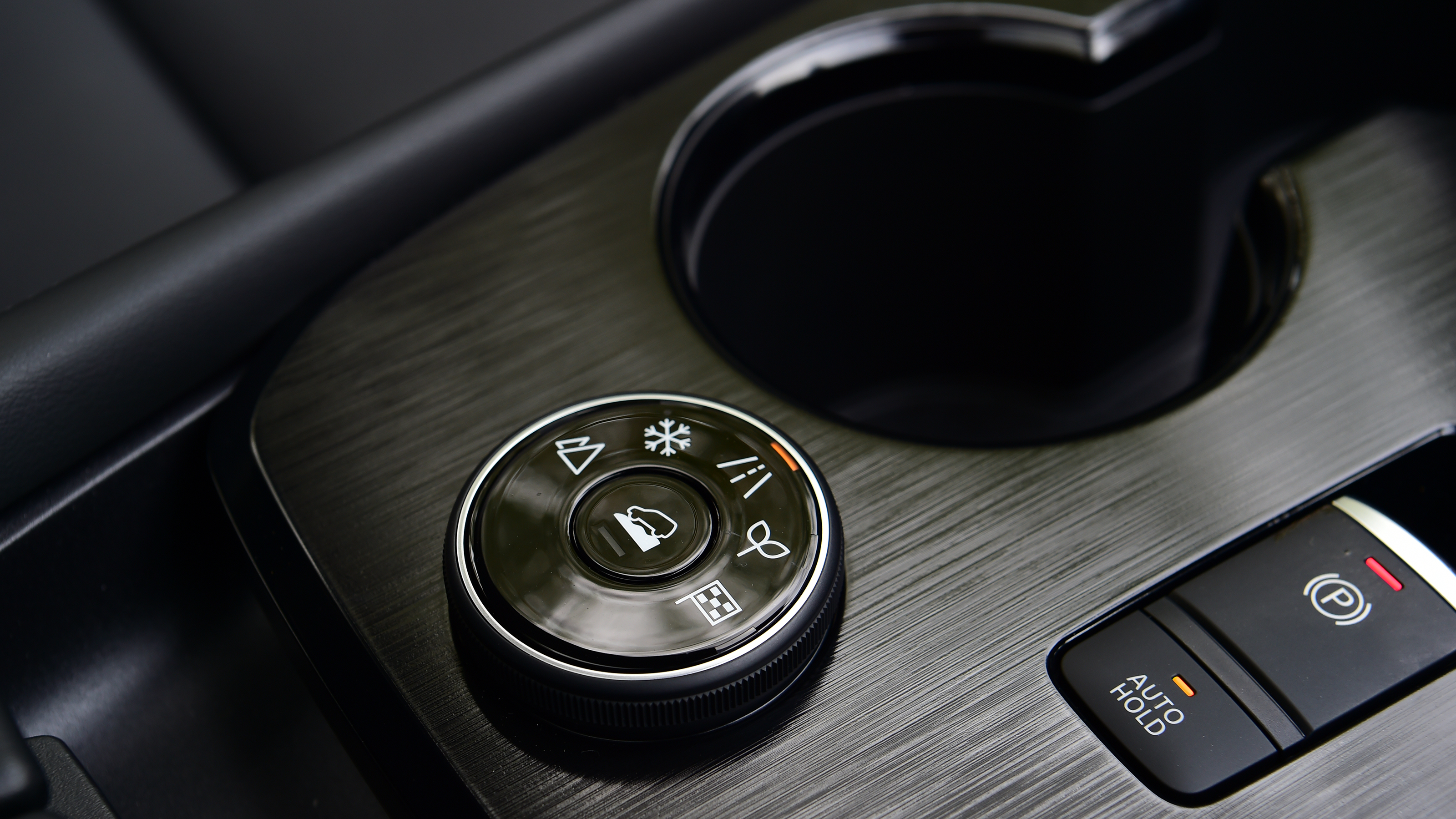 Nissan X-Trail - drive mode selector