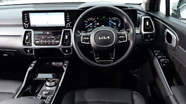 Kia Sorento - dashboard