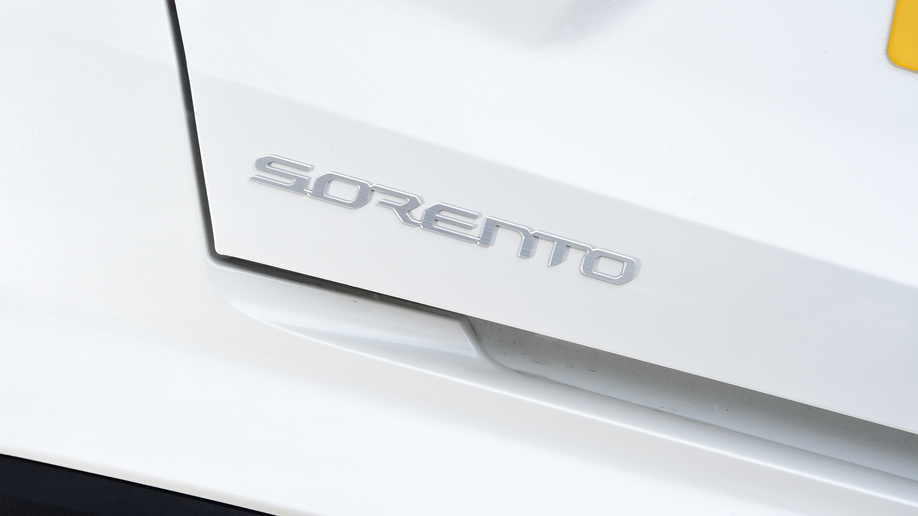 Kia Sorento - rear 'Sorento' badge