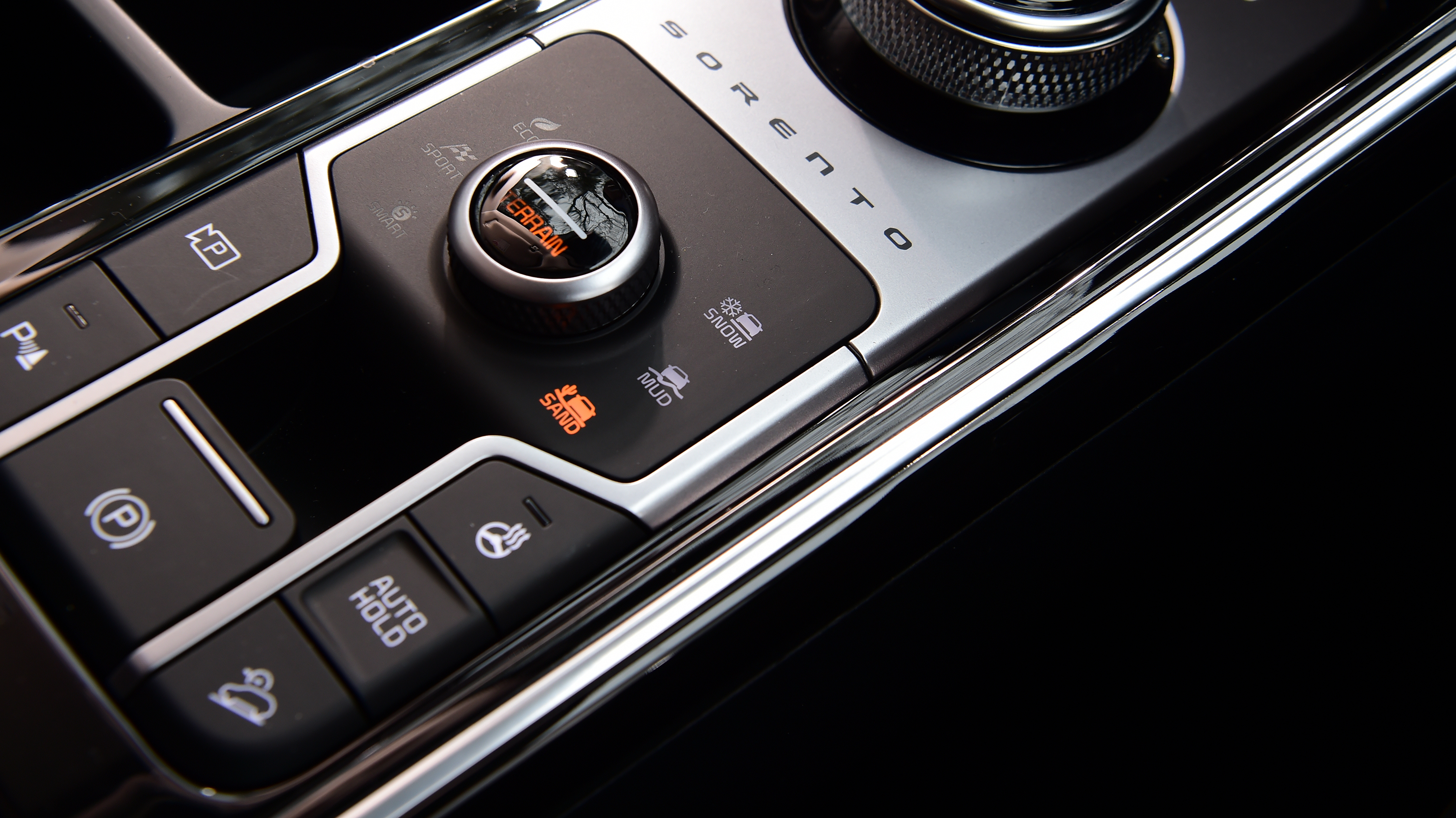 Kia Sorento - drive mode selection buttons
