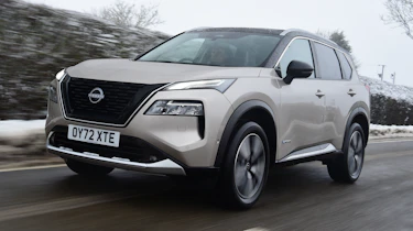 Nissan X-Trail - front tracking
