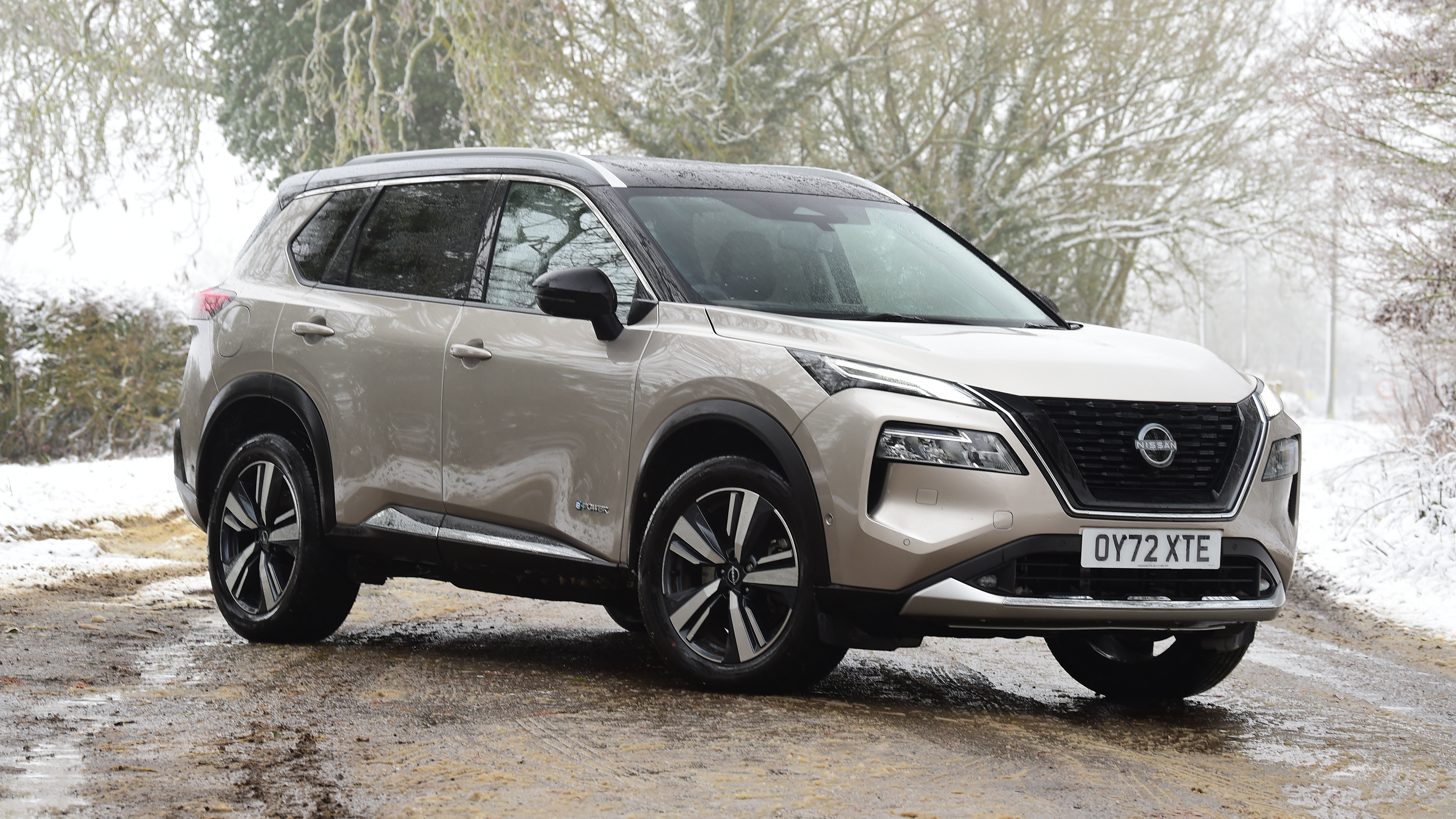 Nissan X-Trail - front static