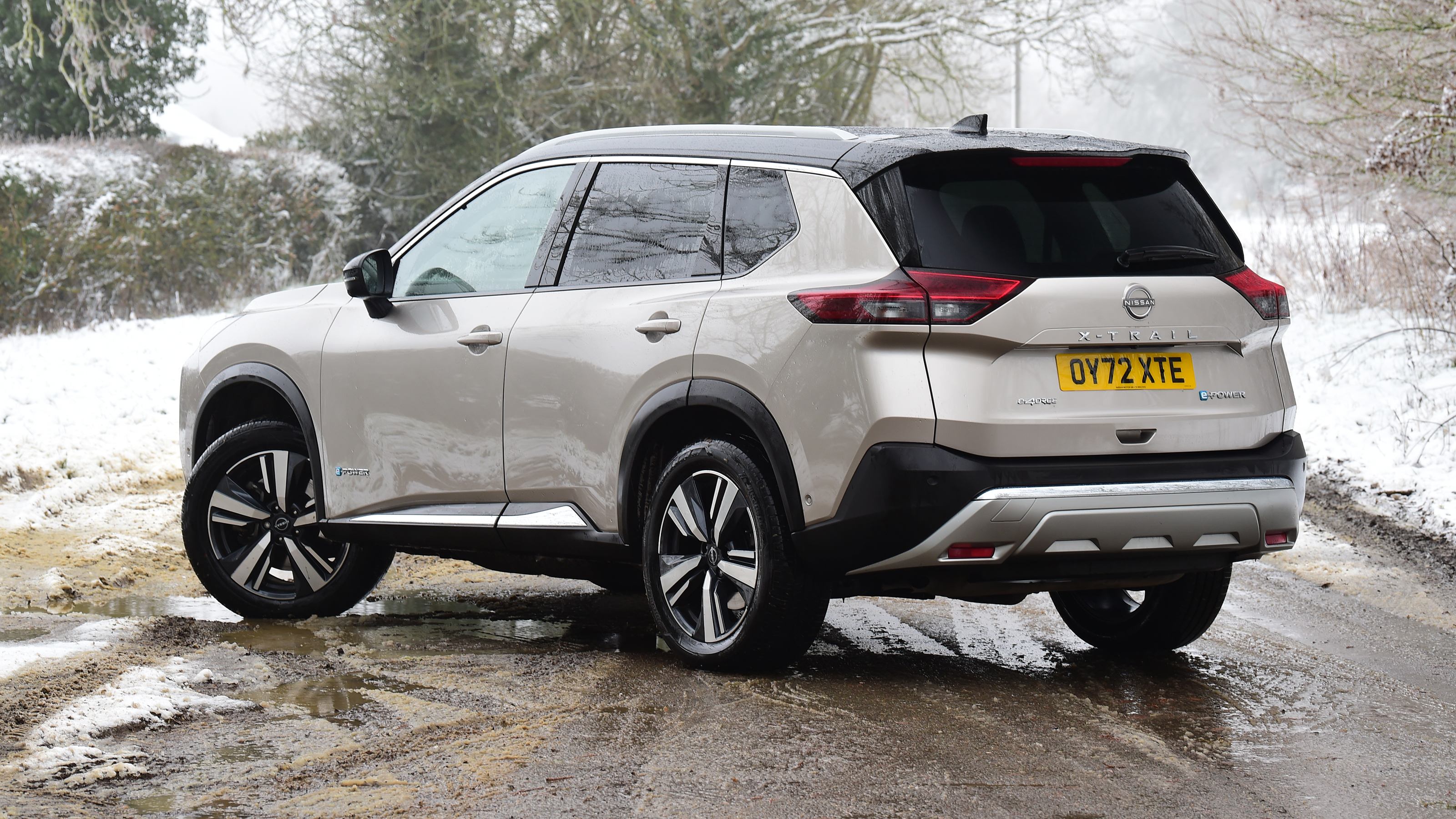 Nissan X-Trail - rear static