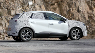 Renault Captur - side