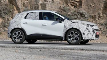 Renault Captur - side