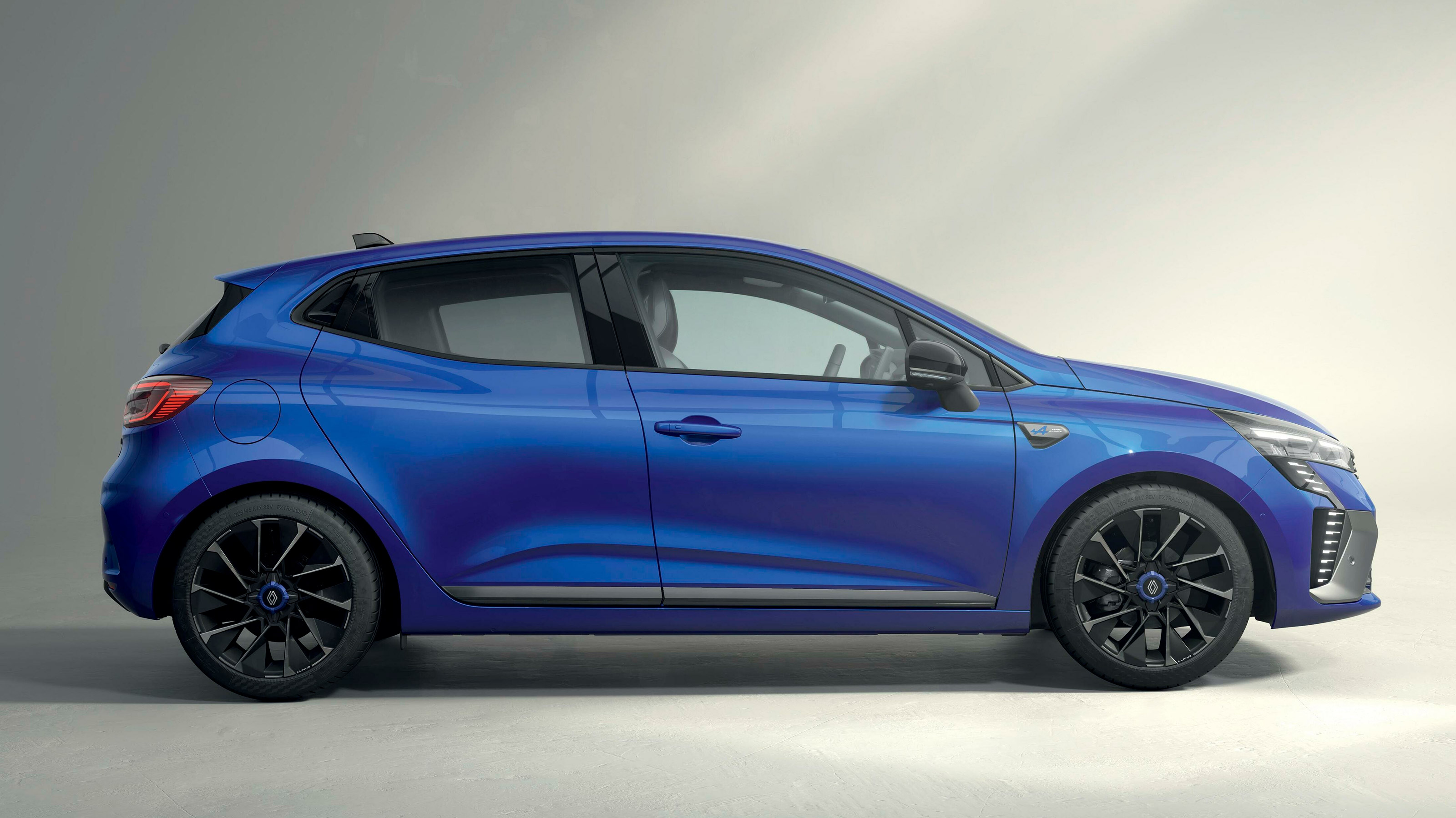 Renault Clio facelift - side blue