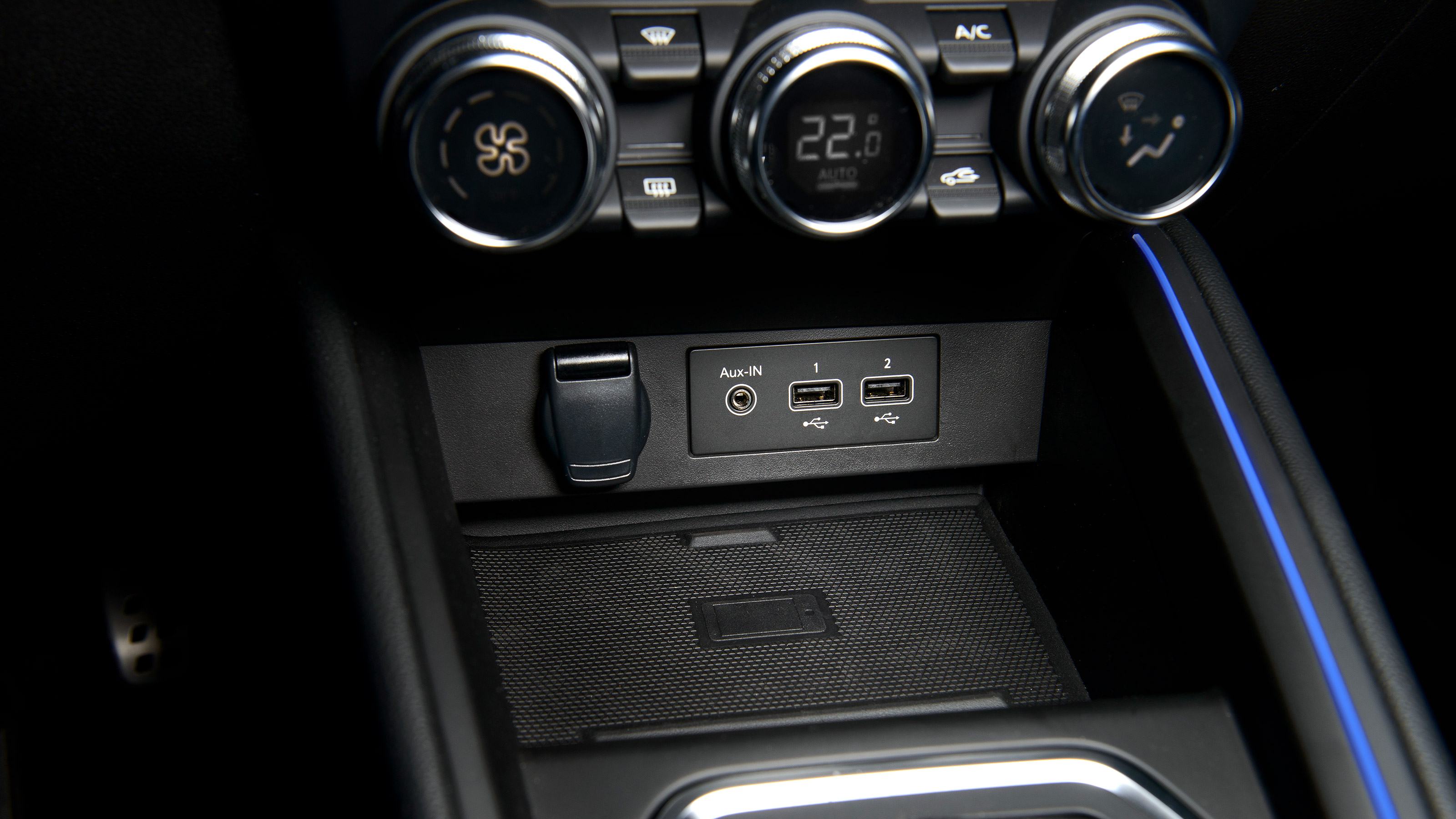 Renault Clio facelift - interior detail