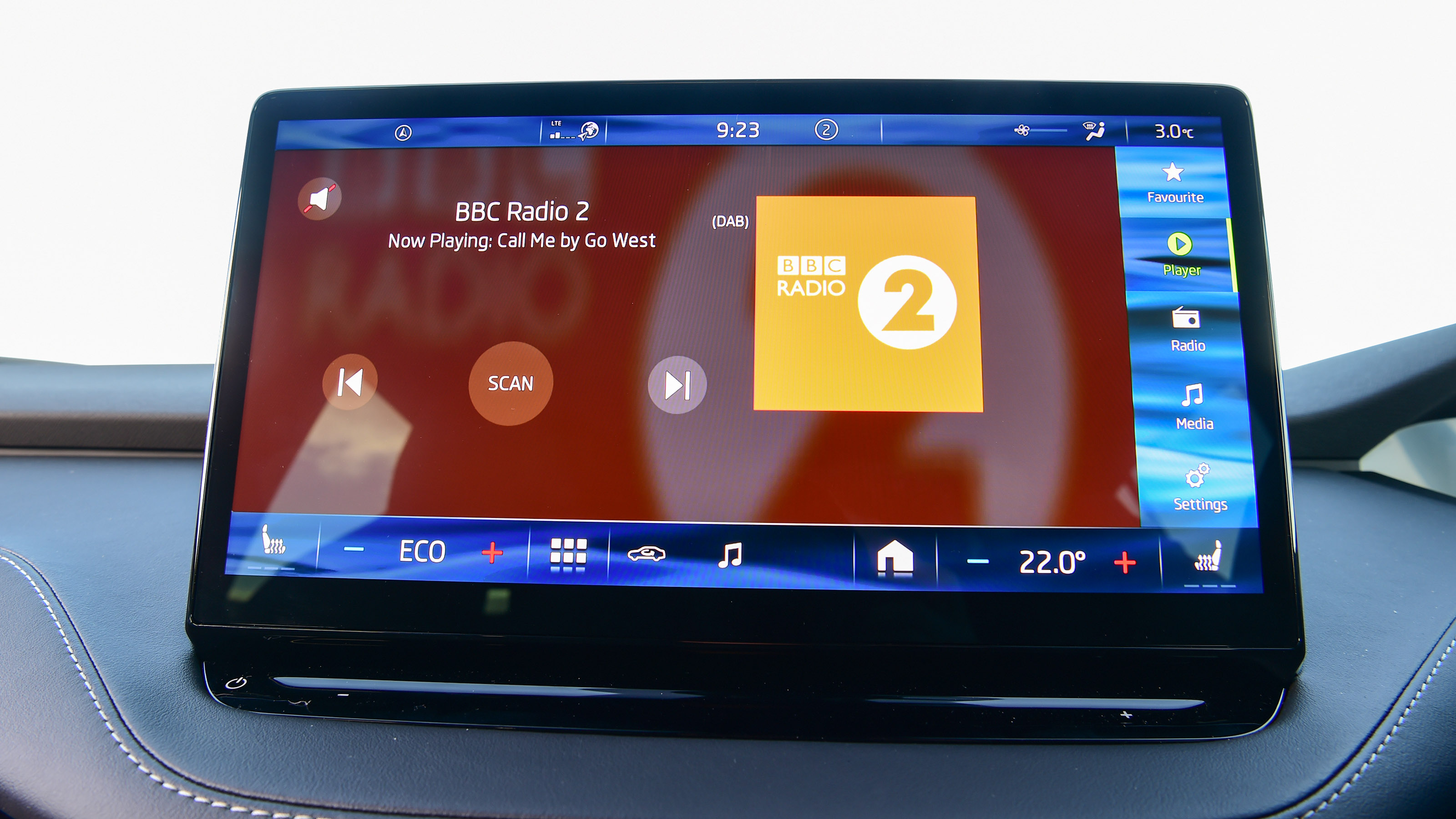 Skoda Enyaq iV - touchscreen