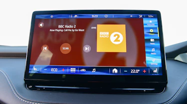 Skoda Enyaq iV - touchscreen
