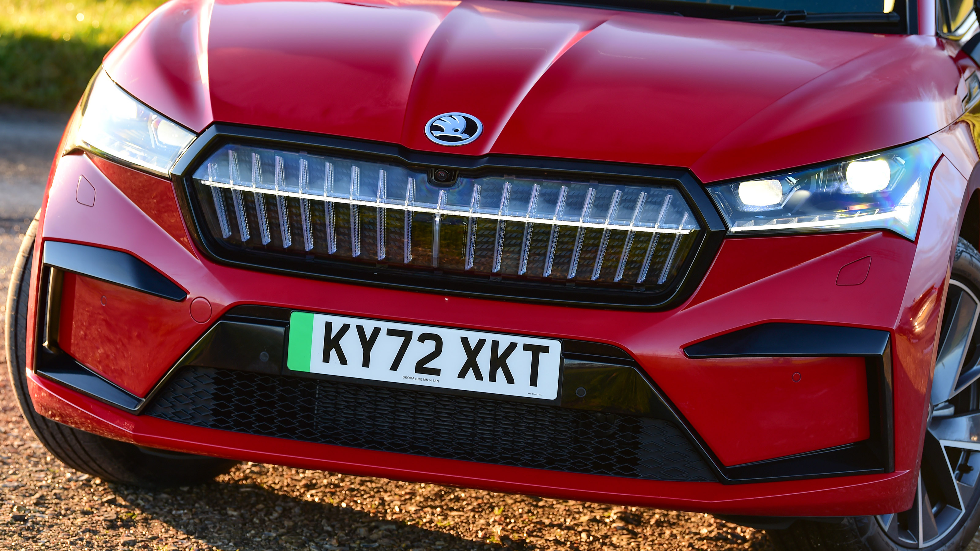 Skoda Enyaq iV - illuminated grille