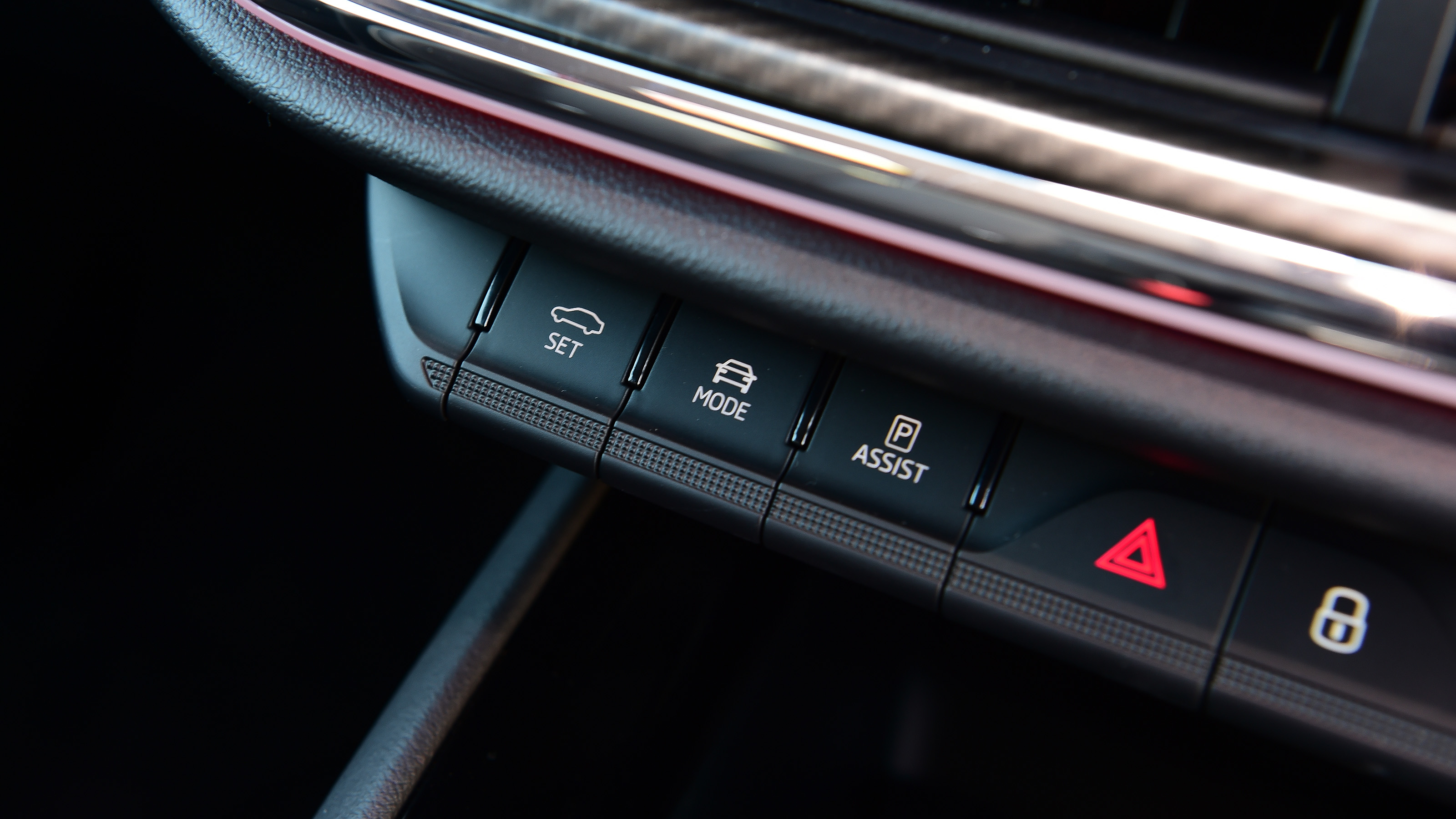 Skoda Enyaq iV - physical buttons