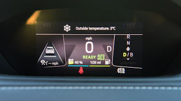 Skoda Enyaq iV - digital driver's display