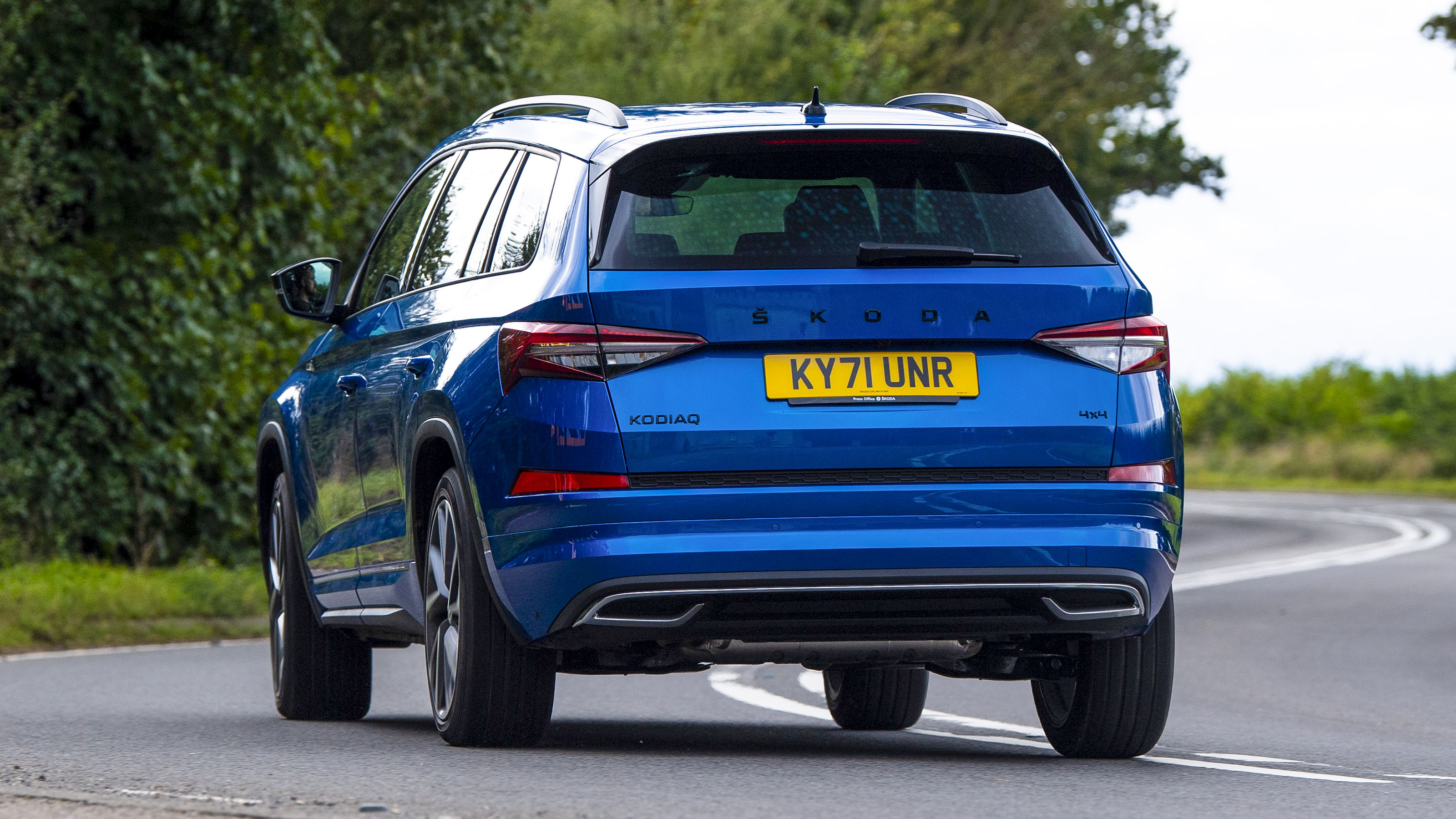 Skoda Kodiaq SportLine - rear cornering