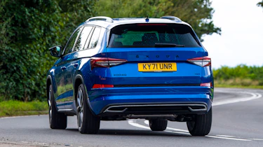 Skoda Kodiaq SportLine - rear cornering