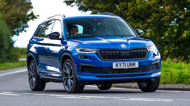 Skoda Kodiaq SportLine - front cornering
