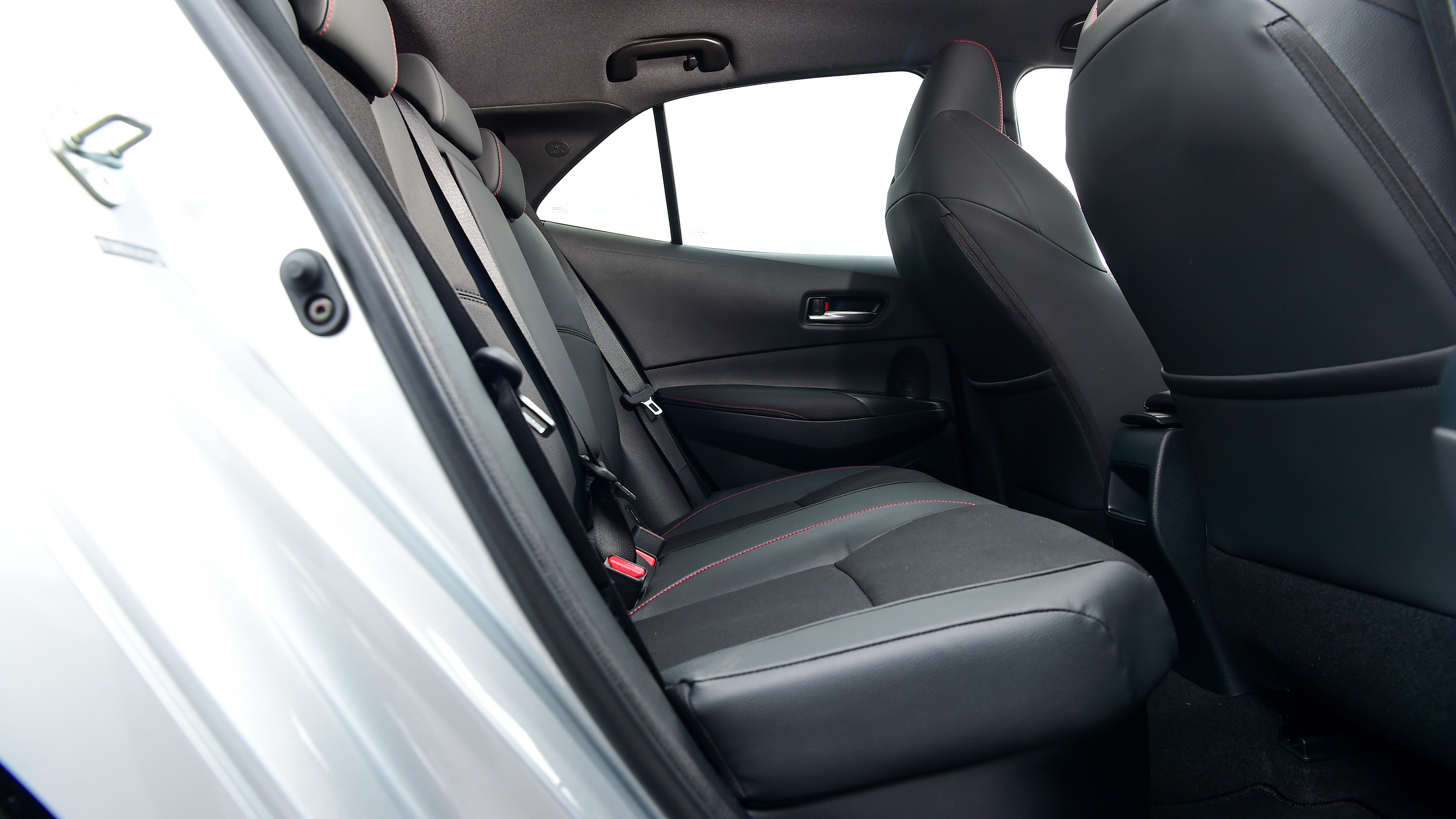 Toyota Corolla - rear seats