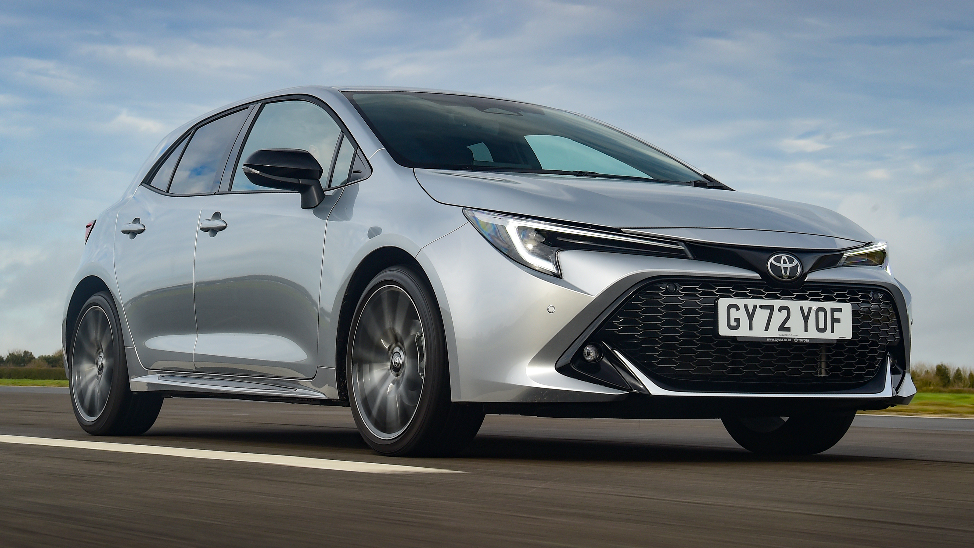 Toyota Corolla - front tracking