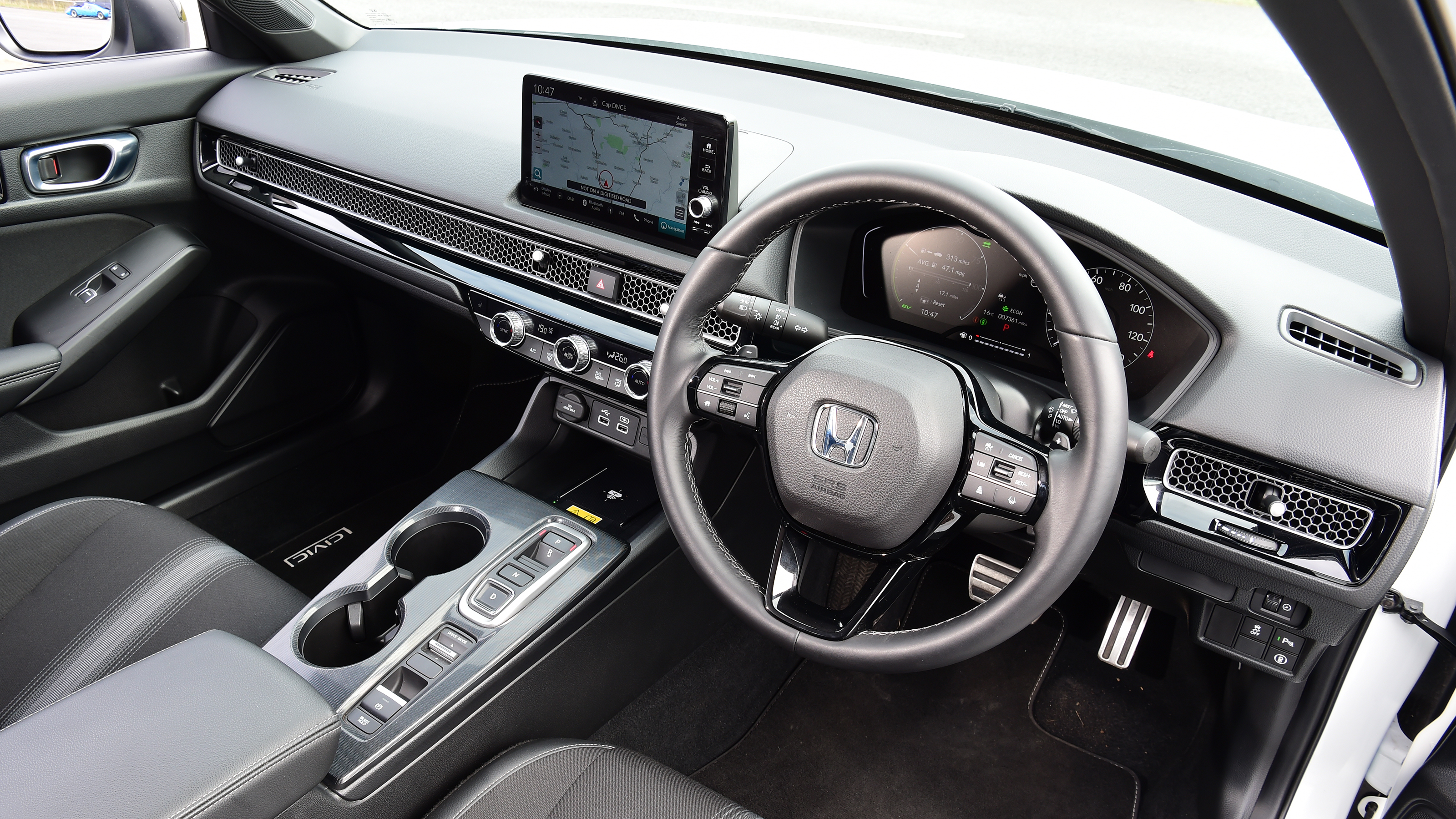 Honda Civic - interior (driver's door view)