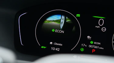 Honda Civic - dashboard screen (eco mode)