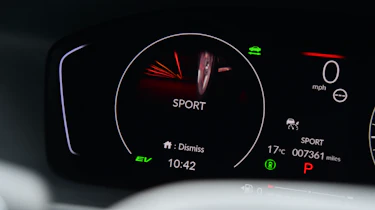 Honda Civic - dashboard screen (sport mode)