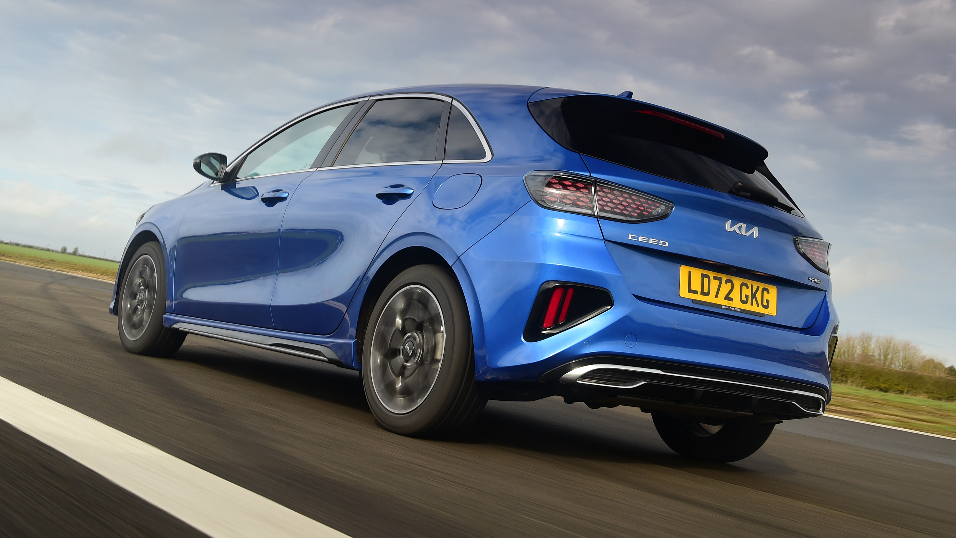 Kia Ceed - rear tracking