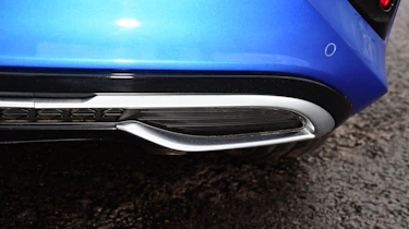 Kia Ceed - exhaust