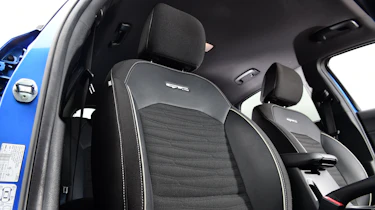 Kia Ceed - front seats