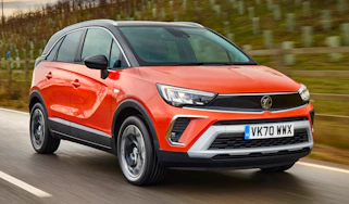 Vauxhall Crossland - front tracking