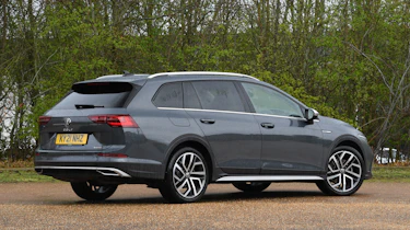 Volkswagen Golf Alltrack - rear static