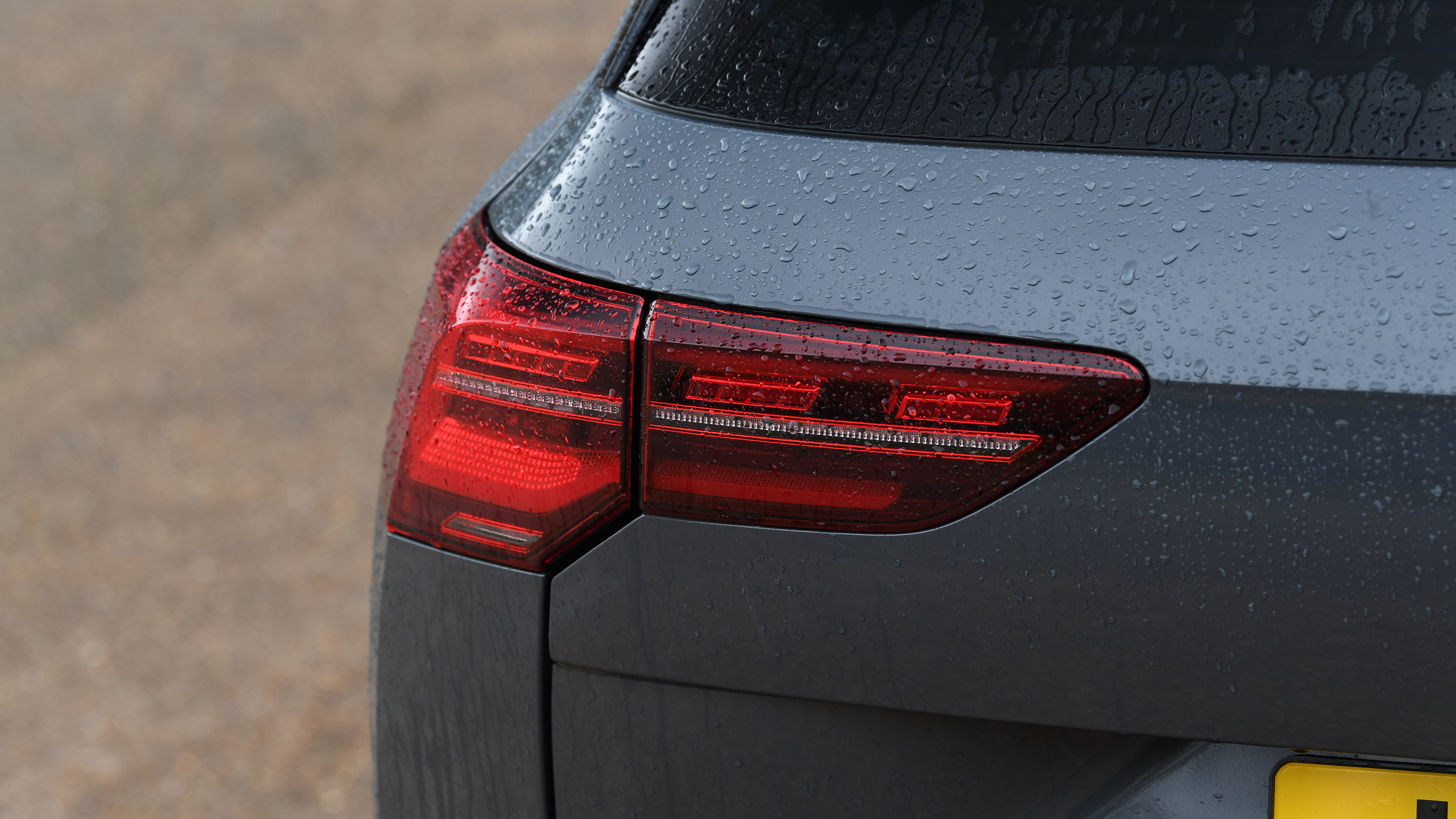 Volkswagen Golf Alltrack - rear light