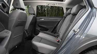 Volkswagen Golf Alltrack - rear seats