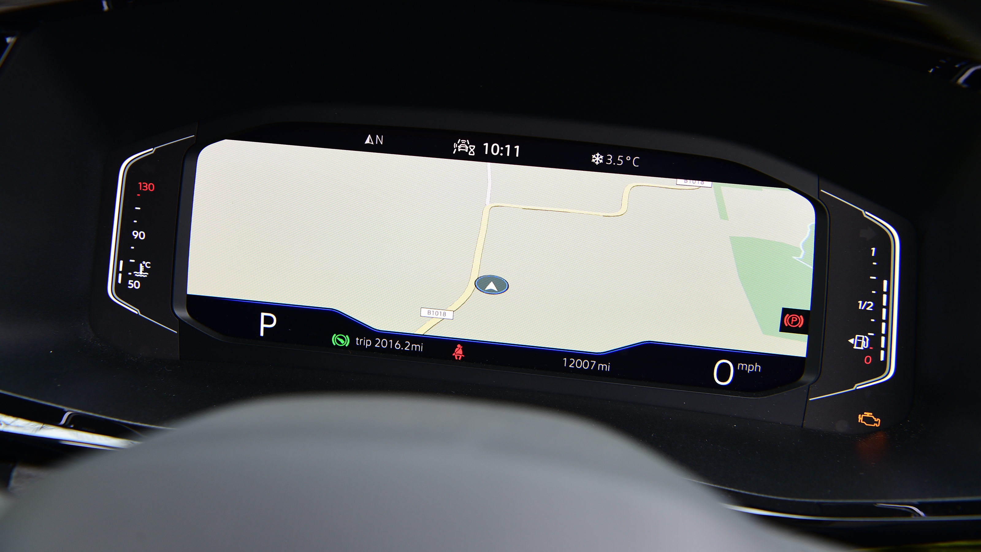 Volkswagen Transporter Sportline - dashboard screen (Navigation)