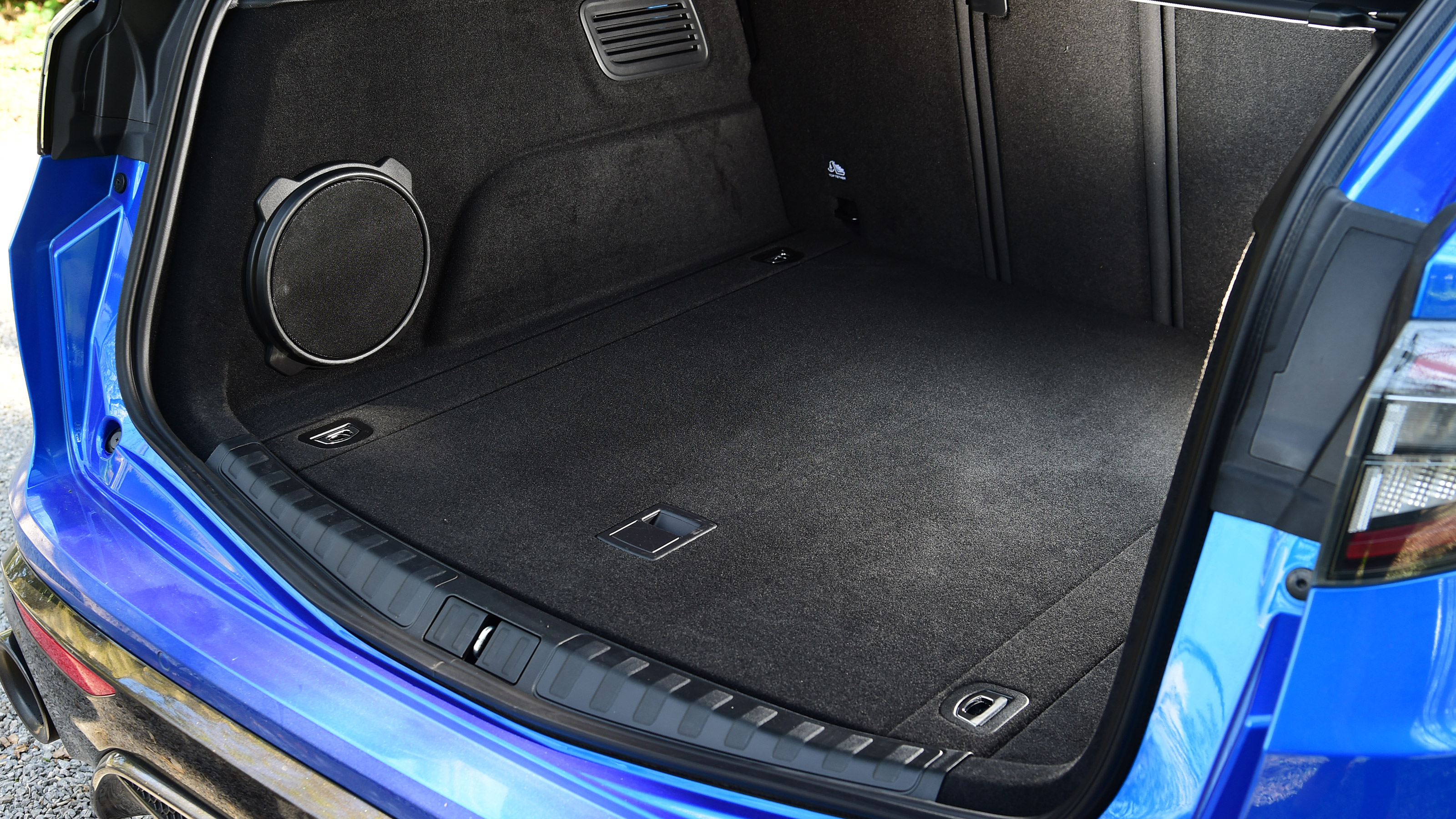Alfa Romeo Stelvio - boot