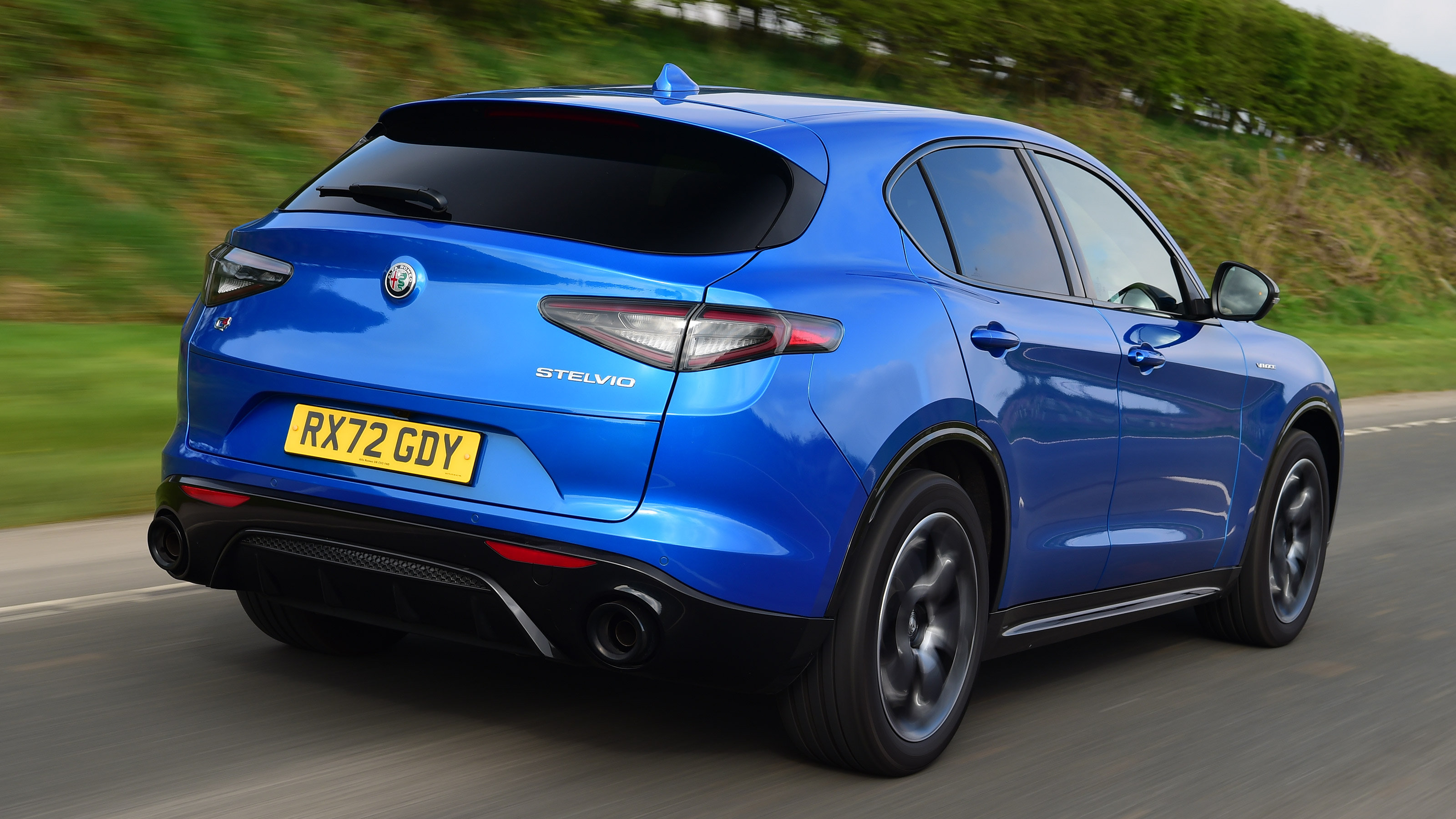 Alfa Romeo Stelvio - rear