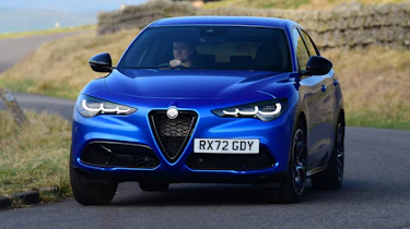 Alfa Romeo Stelvio - front cornering