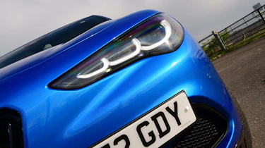 Alfa Romeo Stelvio - front light