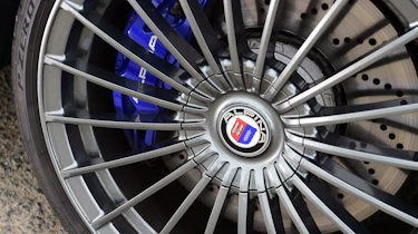 Alpina B3 Touring - wheel