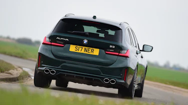Alpina B3 Touring - rear cornering