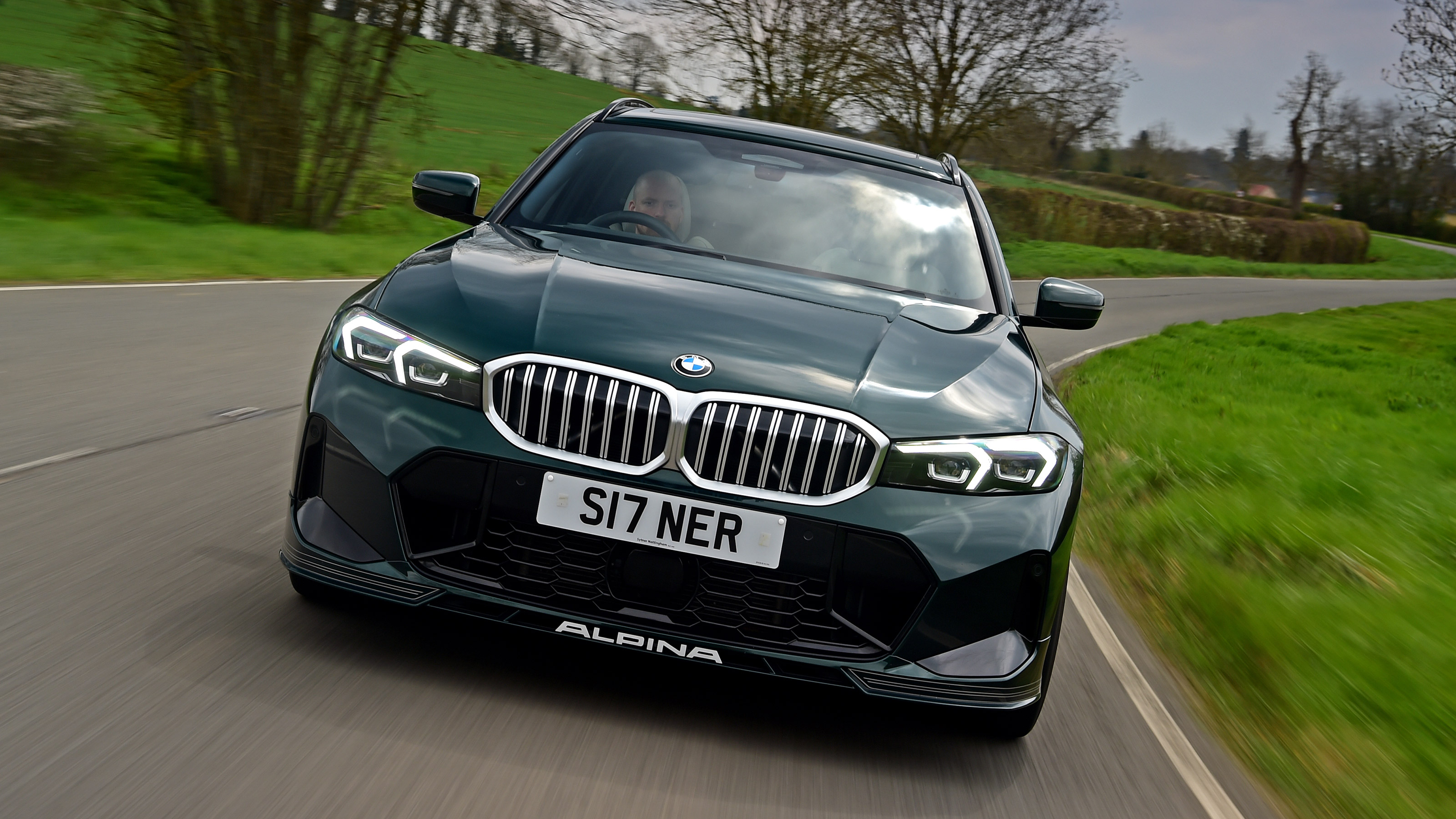 Alpina B3 Touring - full front