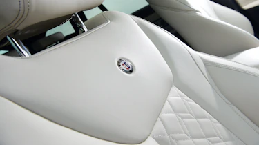 Alpina B3 Touring - seat detail