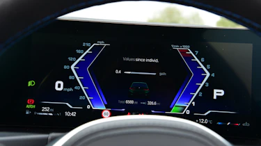 Alpina B3 Touring - dials