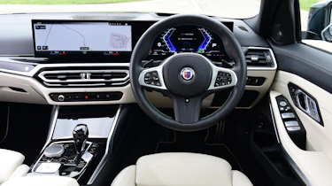 Alpina B3 Touring - dash