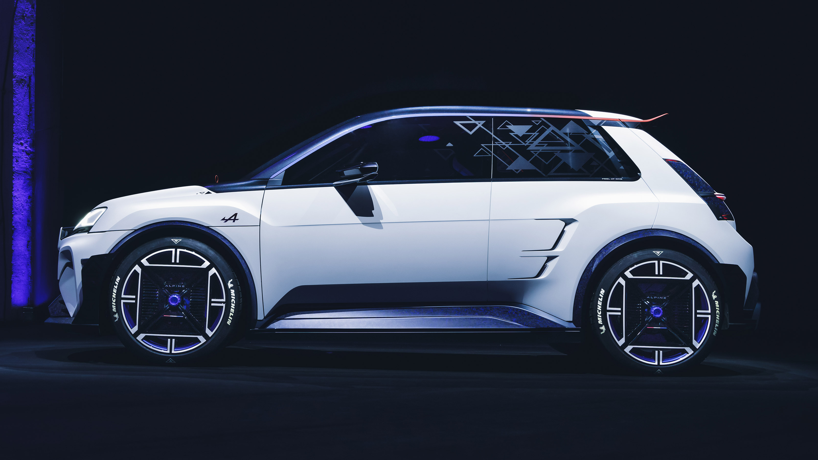 Alpine A290 B concept - side