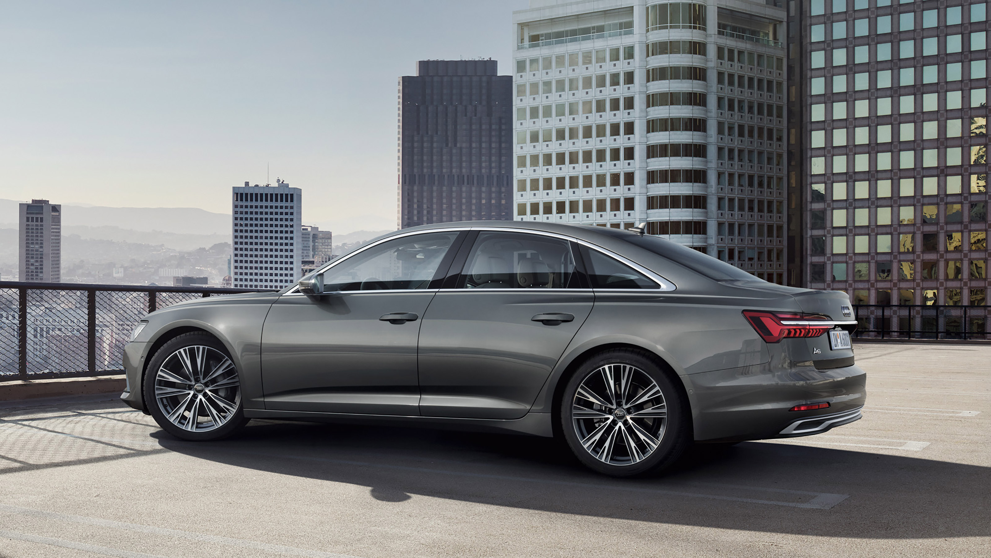 Audi A6 - side
