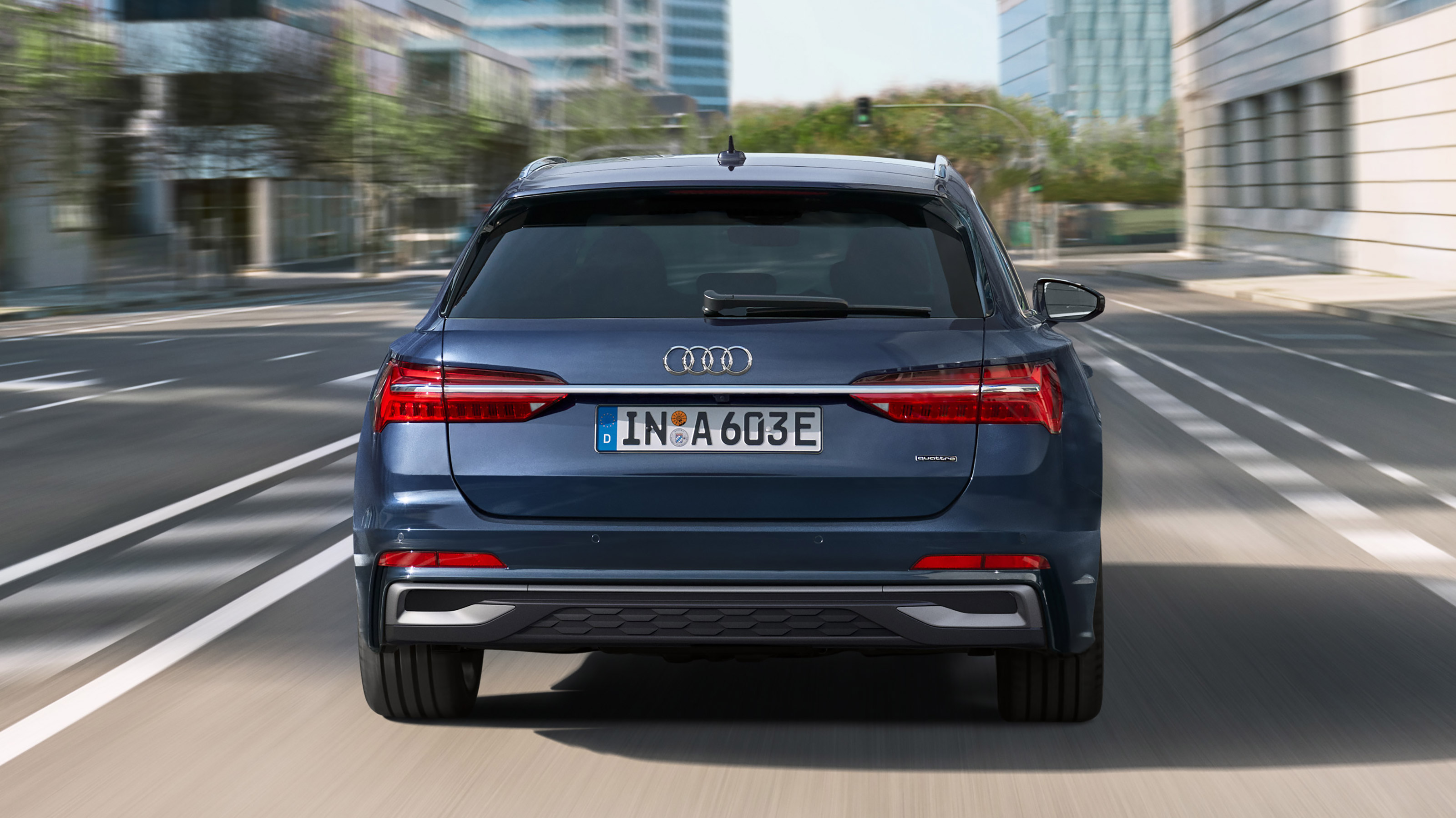 Audi A6 Avant - full rear