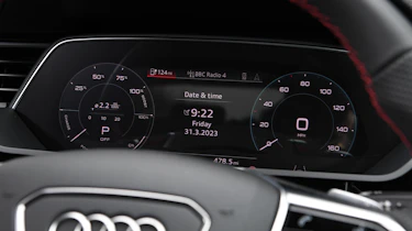 Audi Q8 e-tron - digital driver's display